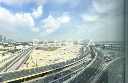 Office Space - Studio for rent in Crystal Tower - Business Bay - Dubai