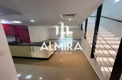 Villa - 3 Bedrooms - 4 Bathrooms for sale in Contemporary Style - Al Reef Villas - Al Reef - Abu Dhabi
