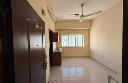 شقة - 1 حمام للايجار في بناية الرميلة - الرميلة 2 - الرميلة - عجمان