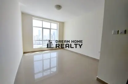 شقة - 2 غرف نوم - 2 حمامات للايجار في مبنى الثاني - الخان - الشارقة شقة - 2 غرف نوم - 2 حمامات للايجار في مبنى الثاني - الخان - الشارقة