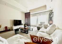 Living Room image for: Apartment - 3 bedrooms - 4 bathrooms for rent in Golden Mile 3 - Golden Mile - Palm Jumeirah - Dubai, Image 1
