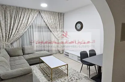 شقة - غرفة نوم - 2 حمامات للايجار في برج منازل 5 - شارع التعاون - التعاون - الشارقة