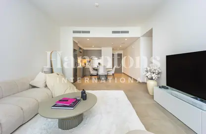 Apartment - 2 Bedrooms - 2 Bathrooms for sale in Creek Gate Tower 1 - Creek Gate - Dubai Creek Harbour (The Lagoons) - Dubai
