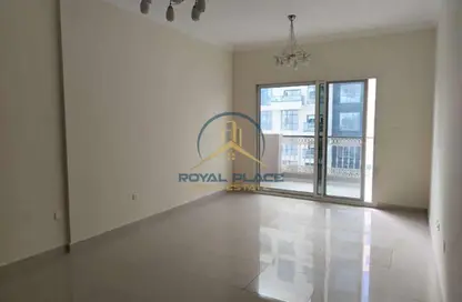 شقة - 2 غرف نوم - 2 حمامات للايجار في برج ريزيدنس 3 - ارجان - دبي