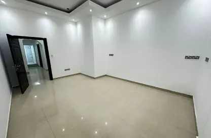 Apartment - 1 Bedroom - 1 Bathroom for rent in Shakhbout City - Abu Dhabi