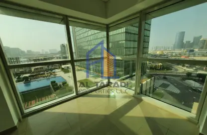 Balcony image for: Apartment - 1 Bedroom - 2 Bathrooms for rent in RAK Tower - Marina Square - Al Reem Island - Abu Dhabi, Image 1