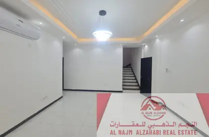 فيلا - 5 غرف نوم - 2 حمامات للايجار في 1 الياسمين - الياسمين - عجمان
