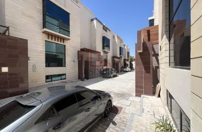 فيلا - 5 غرف نوم - 6 حمامات للايجار في مجمع القبيسي - شارع خليفة بن شخبوط - المناصير - أبوظبي