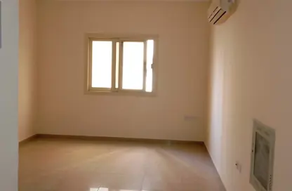 Apartment - 1 Bedroom - 2 Bathrooms for rent in Al Nabba - Sharjah