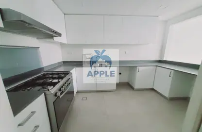 شقة - غرفة نوم - 2 حمامات للايجار في شقق أريج - الجادة - الشارقة