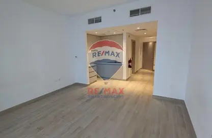 Apartment - Studio - 1 Bathroom for rent in Waters Edge - Yas Island - Abu Dhabi