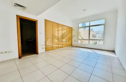 Apartment - Studio - 1 Bathroom for rent in Oud Metha Building - Oud Metha - Bur Dubai - Dubai