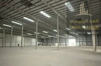Warehouse - Studio - 2 Bathrooms for rent in Umm Al Thuoob - Umm Al Quwain