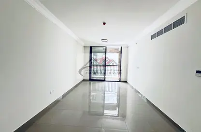 Apartment - 1 Bedroom - 2 Bathrooms for rent in Muwaileh 29 Building - Muwaileh - Sharjah