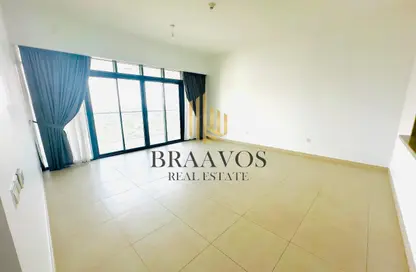 Apartment - 2 Bedrooms - 3 Bathrooms for rent in Vida Residence 4 - Vida Residence - The Hills - Dubai