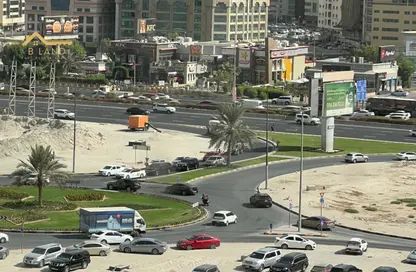 شقة - غرفة نوم - 2 حمامات للايجار في شارع التعاون - التعاون - الشارقة