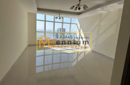 Apartment - 3 Bedrooms - 3 Bathrooms for rent in Al Salam Tower - Al Khan Lagoon - Al Khan - Sharjah