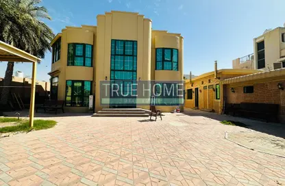 Villa - 6 Bedrooms - 7 Bathrooms for sale in Al Jazzat - Al Riqqa - Sharjah