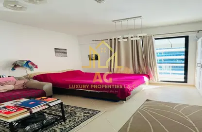 Apartment - Studio - 1 Bathroom for rent in Escan Tower - Dubai Marina - Dubai