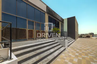 Retail - Studio for rent in Harmony Point - Dubai Industrial City - Dubai
