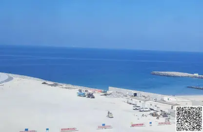 شقة - 2 غرف نوم - 2 حمامات للايجار في مساكن كورنيش عجمان - طريق كورنيش عجمان - عجمان