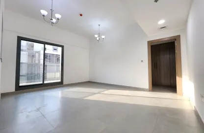 شقة - غرفة نوم - 2 حمامات للايجار في لي هواريزون ريزيدينس - 4 الورسان - الورسان - دبي
