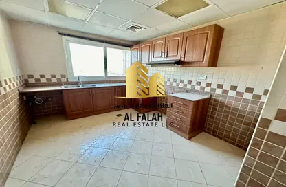 Apartment - 2 Bedrooms - 3 Bathrooms for rent in Al Waleed Tower - Al Qasba - Sharjah