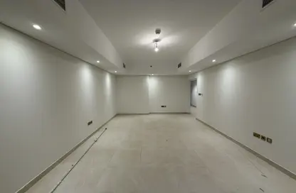 Apartment - 2 Bedrooms - 4 Bathrooms for rent in Cubic Building - Al Raha Beach - Abu Dhabi