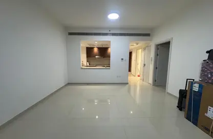 شقة - غرفة نوم - 2 حمامات للايجار في أبتاون الزاهية - الزاهية - تجارية مويلح - الشارقة