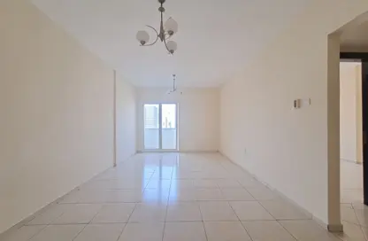 شقة - غرفة نوم - 2 حمامات للايجار في الحفيت تاور 6 - النهدة - الشارقة