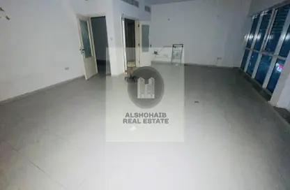 شقة - 3 غرف نوم - 4 حمامات للايجار في شارع الخالدية - الخالدية - أبوظبي