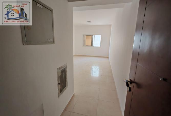 Apartment - 1 Bedroom - 2 Bathrooms for rent in Al Jurf 2 - Al Jurf - Ajman Downtown - Ajman