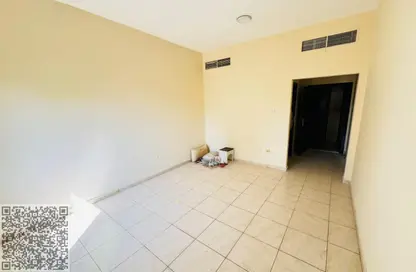 شقة - غرفة نوم - 1 حمام للايجار في مبنى جيباس 3 - الراشدية 2 - الراشدية - عجمان