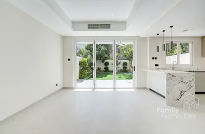 تاون هاوس - 2 غرف نوم - 3 حمامات للبيع في الينابيع 9 - الينابيع - دبي تاون هاوس - 2 غرف نوم - 3 حمامات للبيع في الينابيع 9 - الينابيع - دبي