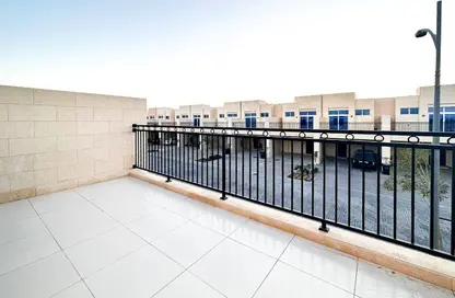 تاون هاوس - 4 غرف نوم - 3 حمامات للايجار في فلل اكنان - افانسيا - داماك هيلز 2 - دبي تاون هاوس - 4 غرف نوم - 3 حمامات للايجار في فلل اكنان - افانسيا - داماك هيلز 2 - دبي