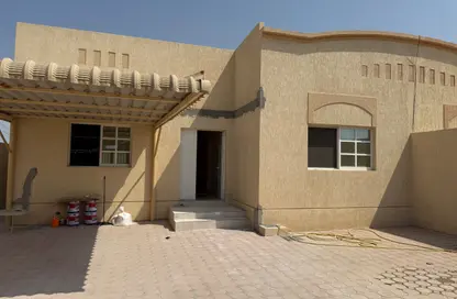Villa - 3 Bedrooms - 3 Bathrooms for rent in Al Riffa - Ras Al Khaimah