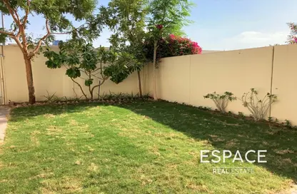Villa - 2 Bedrooms - 2 Bathrooms for rent in Springs 5 - The Springs - Dubai