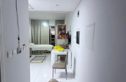 Apartment - Studio - 1 Bathroom for rent in Plazzo Heights - Jumeirah Village Circle - Dubai