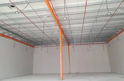 Warehouse - Studio - 1 Bathroom for rent in Al Sajaa Industrial - Al Sajaa - Sharjah