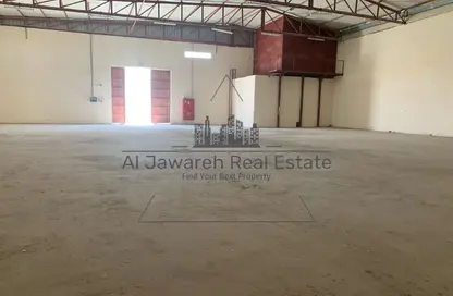 Warehouse - Studio - 1 Bathroom for rent in Old Industrial Area - Umm Al Quwain