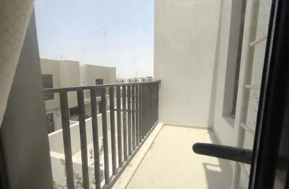 Townhouse - 2 Bedrooms - 4 Bathrooms for rent in Nasma Residence - Al Tai - Sharjah