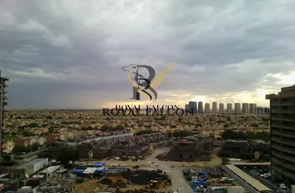 Apartment - 1 Bedroom - 2 Bathrooms for sale in European - Canal Residence - Dubai Sports City - Dubai