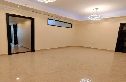 شقة - 3 غرف نوم - 3 حمامات للايجار في الجرف 2 - الجرف - عجمان وسط المدينة - عجمان