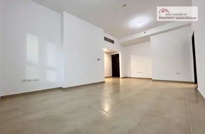 صورة لـ غرفة فارغة شقة - غرفة نوم - 2 حمامات للايجار في منطقة النادي السياحي - أبوظبي ، صورة رقم 1