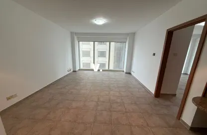 Apartment - 1 Bedroom - 2 Bathrooms for rent in UP Tower - Sheikh Zayed Road - Dubai Apartment - 1 Bedroom - 2 Bathrooms for rent in UP Tower - Sheikh Zayed Road - Dubai