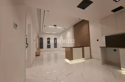 شقة - غرفة نوم - 2 حمامات للايجار في مسكن الامير - منطقة 11 - قرية الجميرا سركل - دبي