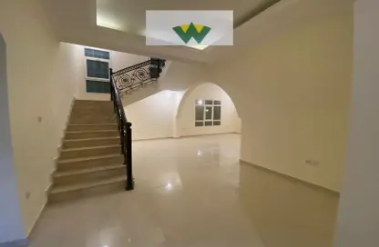 Stairs image for: Villa - 7 Bedrooms for rent in Mohamed Bin Zayed City Villas - Mohamed Bin Zayed City - Abu Dhabi, Image 1