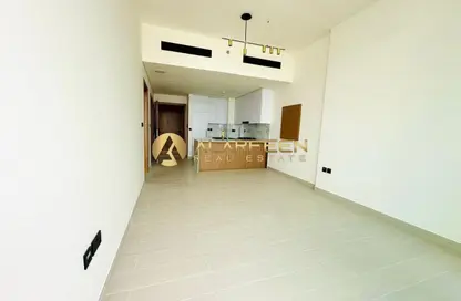 شقة - غرفة نوم - 2 حمامات للايجار في بن غاطي عنبر - منطقة 11 - قرية الجميرا سركل - دبي