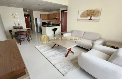 شقة - غرفة نوم - 2 حمامات للايجار في مساكن النخبة رقم 6 - مساكن النخبة الرياضية - مدينة دبي الرياضية - دبي