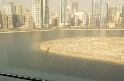 شقة - 3 غرف نوم - 4 حمامات للبيع في برج المروة 3 - أبراج المروة - الخان - الشارقة